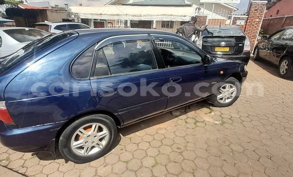 Acheter Occasion Voiture Toyota Corolla Noir à Gasarenda, Rwanda Acheter Occasion Voiture Toyota Corolla Noir à Gasarenda, Rwanda