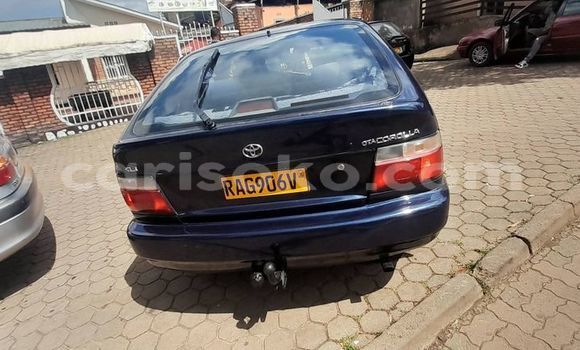 Acheter Occasion Voiture Toyota Corolla Noir à Gasarenda, Rwanda Acheter Occasion Voiture Toyota Corolla Noir à Gasarenda, Rwanda