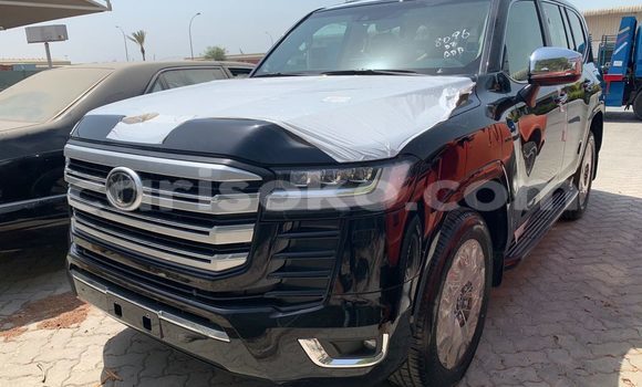 Sayi Na hannu Toyota Land Cruiser Noir Mota in Gikongoro a Gikongoro Sayi Na hannu Toyota Land Cruiser Noir Mota in Gikongoro a Gikongoro