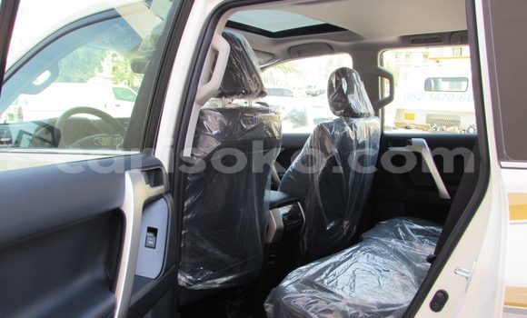 Sayi Na hannu Toyota Prado Blanc Mota in Kigali a Rwanda Sayi Na hannu Toyota Prado Blanc Mota in Kigali a Rwanda