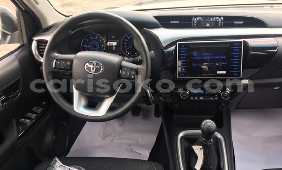 Sayi Na hannu Toyota Hilux Blanc Mota in Kigali a Rwanda Sayi Na hannu Toyota Hilux Blanc Mota in Kigali a Rwanda