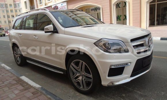 Sayi Na hannu Mercedes-Benz GL–Class Blanc Mota in Kigali a Rwanda Sayi Na hannu Mercedes-Benz GL–Class Blanc Mota in Kigali a Rwanda