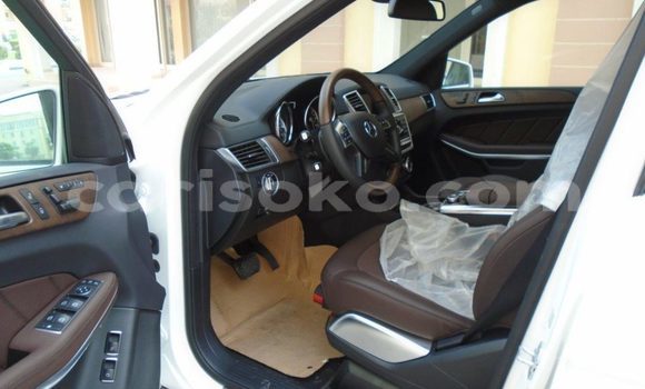 Sayi Na hannu Mercedes-Benz GL–Class Blanc Mota in Kigali a Rwanda Sayi Na hannu Mercedes-Benz GL–Class Blanc Mota in Kigali a Rwanda