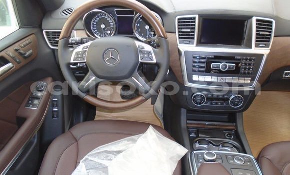 Sayi Na hannu Mercedes-Benz GL–Class Blanc Mota in Kigali a Rwanda Sayi Na hannu Mercedes-Benz GL–Class Blanc Mota in Kigali a Rwanda