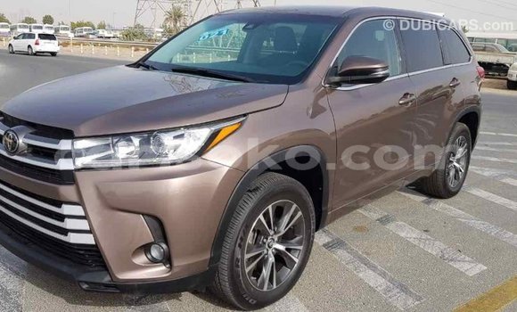 اشتري Imported Toyota Highlander Marron سيارة في Import - Dubai في Rwanda اشتري Imported Toyota Highlander Marron سيارة في Import - Dubai في Rwanda