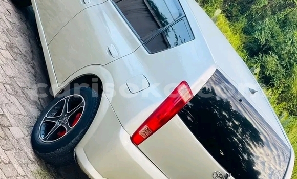 Sayi Na hannu Toyota Opa Autre Mota in Kigali a Rwanda Sayi Na hannu Toyota Opa Autre Mota in Kigali a Rwanda