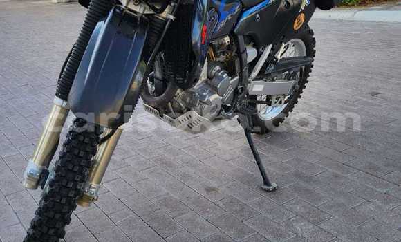 Acheter Occasion Moto Suzuki DR-Z Beige à Kigali, Rwanda Acheter Occasion Moto Suzuki DR-Z Beige à Kigali, Rwanda