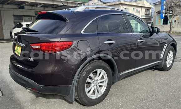 Sayi Na hannu Infiniti FX Noir Mota in Gasarenda a Rwanda Sayi Na hannu Infiniti FX Noir Mota in Gasarenda a Rwanda