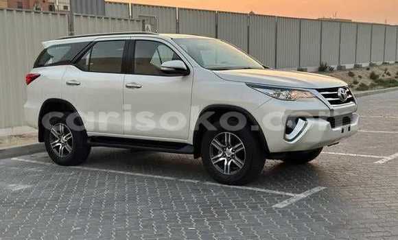 Sayi Na hannu Toyota Fortuner Blanc Mota in Butare a Butare Sayi Na hannu Toyota Fortuner Blanc Mota in Butare a Butare