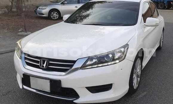 Sayi Na hannu Honda Accord Blanc Mota in Kigali a Rwanda Sayi Na hannu Honda Accord Blanc Mota in Kigali a Rwanda