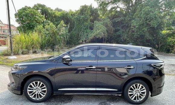 اشتري مستعمل Toyota Harrier Autre سيارة في Gasarenda في Rwanda اشتري مستعمل Toyota Harrier Autre سيارة في Gasarenda في Rwanda