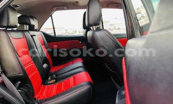اشتري مستعمل Toyota Fortuner Noir سيارة في Kigali في Rwanda اشتري مستعمل Toyota Fortuner Noir سيارة في Kigali في Rwanda