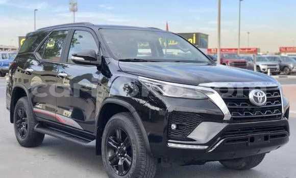اشتري مستعمل Toyota Fortuner Noir سيارة في Kigali في Rwanda اشتري مستعمل Toyota Fortuner Noir سيارة في Kigali في Rwanda