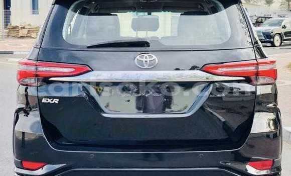 اشتري مستعمل Toyota Fortuner Noir سيارة في Kigali في Rwanda اشتري مستعمل Toyota Fortuner Noir سيارة في Kigali في Rwanda