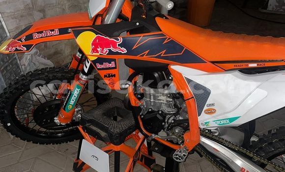 اشتري مستعمل KTM 450 Beige دراجة نارية في Kigali في Rwanda اشتري مستعمل KTM 450 Beige دراجة نارية في Kigali في Rwanda