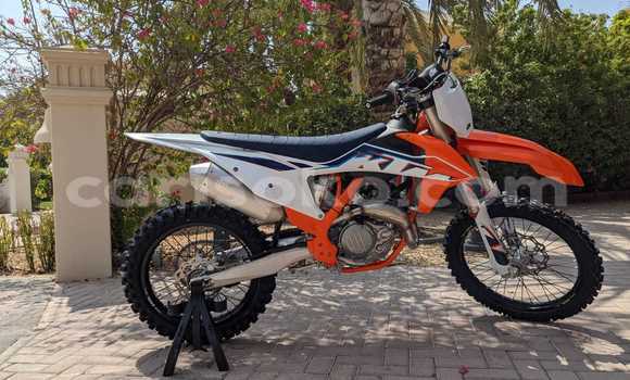 اشتري مستعمل KTM 450 Beige دراجة نارية في Kigali في Rwanda اشتري مستعمل KTM 450 Beige دراجة نارية في Kigali في Rwanda