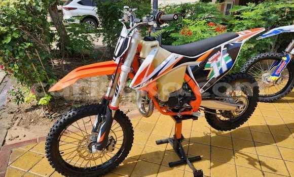 Acheter Occasion Moto KTM 85 SX 19/16 Beige à Kigali, Rwanda