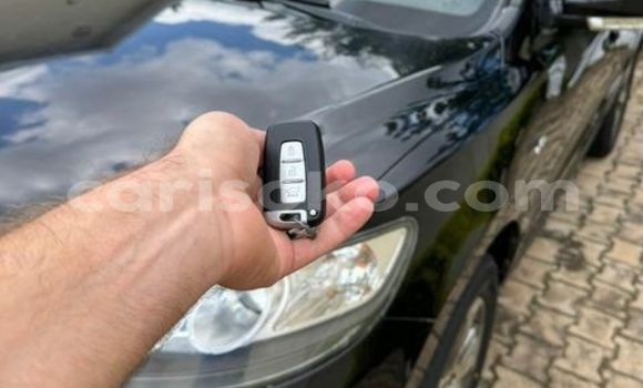 Buy Used Hyundai Santa Fe Black Car in Kigali in Rwanda Buy Used Hyundai Santa Fe Black Car in Kigali in Rwanda