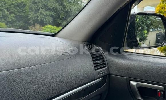 Buy Used Hyundai Santa Fe Black Car in Kigali in Rwanda Buy Used Hyundai Santa Fe Black Car in Kigali in Rwanda