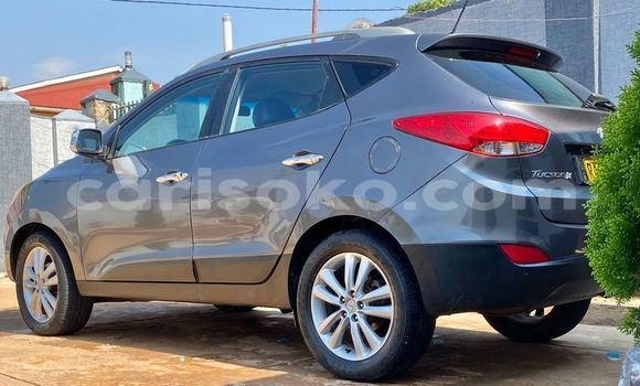 Buy Used Hyundai Tucson Silver Car in Kigali in Rwanda Buy Used Hyundai Tucson Silver Car in Kigali in Rwanda
