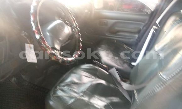 Sayi Na hannu Toyota Prado Blanc Mota in Kigali a Rwanda Sayi Na hannu Toyota Prado Blanc Mota in Kigali a Rwanda