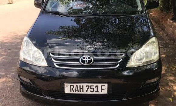 Sayi Na hannu Toyota Avensis Verso Noir Mota in Kigali a Rwanda Sayi Na hannu Toyota Avensis Verso Noir Mota in Kigali a Rwanda