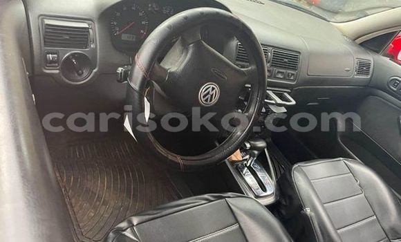 اشتري مستعمل Volkswagen Golf Rouge سيارة في Kigali في Rwanda اشتري مستعمل Volkswagen Golf Rouge سيارة في Kigali في Rwanda