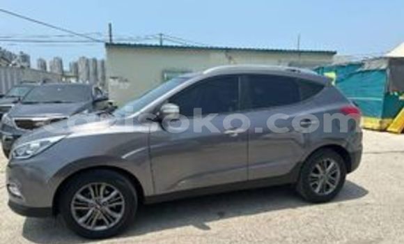 Buy Used Hyundai Tucson Silver Car in Kigali in Rwanda Buy Used Hyundai Tucson Silver Car in Kigali in Rwanda