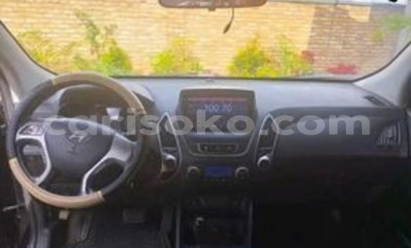 Buy Used Hyundai Tucson Black Car in Kigali in Rwanda Buy Used Hyundai Tucson Black Car in Kigali in Rwanda