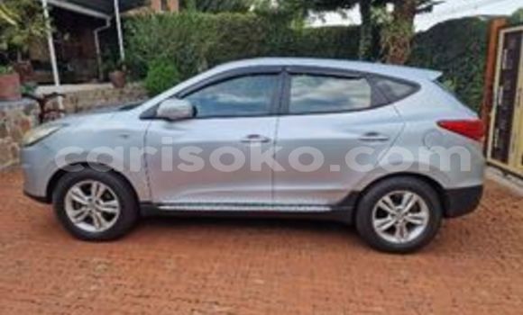Buy Used Hyundai Tucson Beige Car in Kigali in Rwanda Buy Used Hyundai Tucson Beige Car in Kigali in Rwanda