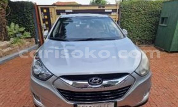Buy Used Hyundai Tucson Beige Car in Kigali in Rwanda Buy Used Hyundai Tucson Beige Car in Kigali in Rwanda