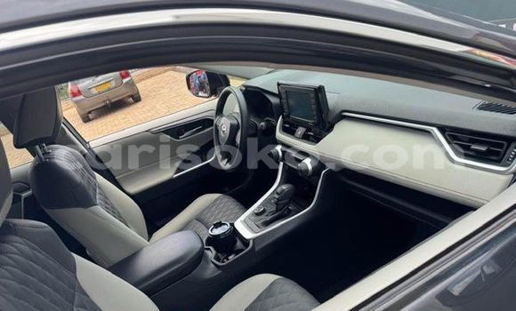 اشتري مستعمل Toyota RAV4 Gris سيارة في Kigali في Rwanda اشتري مستعمل Toyota RAV4 Gris سيارة في Kigali في Rwanda