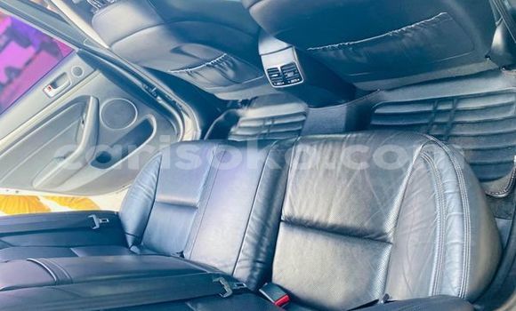 اشتري مستعمل Kia K7 Autre سيارة في Kigali في Rwanda اشتري مستعمل Kia K7 Autre سيارة في Kigali في Rwanda