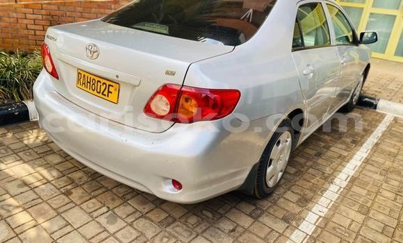 اشتري مستعمل Toyota Corolla Blanc سيارة في Kigali في Rwanda اشتري مستعمل Toyota Corolla Blanc سيارة في Kigali في Rwanda