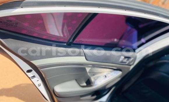 اشتري مستعمل Kia K7 Blanc سيارة في Kigali في Rwanda اشتري مستعمل Kia K7 Blanc سيارة في Kigali في Rwanda