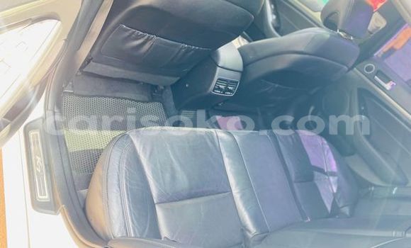 اشتري مستعمل Kia K7 Blanc سيارة في Kigali في Rwanda اشتري مستعمل Kia K7 Blanc سيارة في Kigali في Rwanda