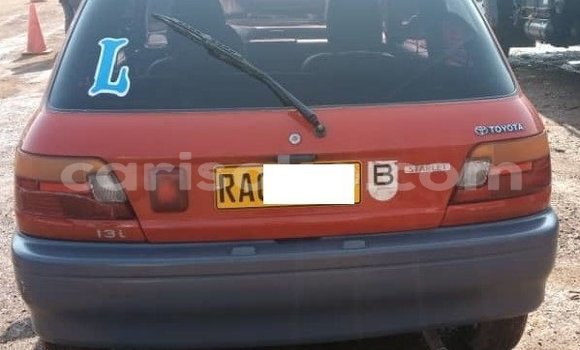 Sayi Na hannu Toyota Starlet Marron Mota in Kigali a Rwanda Sayi Na hannu Toyota Starlet Marron Mota in Kigali a Rwanda