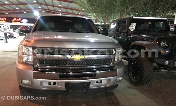 Sayi Imported Chevrolet Silverado Autre Mota in Import - Dubai a Rwanda Sayi Imported Chevrolet Silverado Autre Mota in Import - Dubai a Rwanda