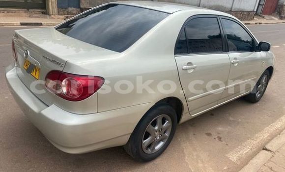 Sayi Na hannu Toyota Altis Beige Mota in Kigali a Rwanda Sayi Na hannu Toyota Altis Beige Mota in Kigali a Rwanda