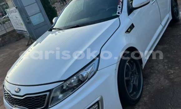 Sayi Na hannu Kia K5 Blanc Mota in Kigali a Rwanda Sayi Na hannu Kia K5 Blanc Mota in Kigali a Rwanda