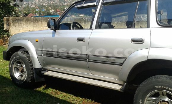 اشتري مستعمل Toyota Land Cruiser Gris سيارة في Kigali في Rwanda اشتري مستعمل Toyota Land Cruiser Gris سيارة في Kigali في Rwanda