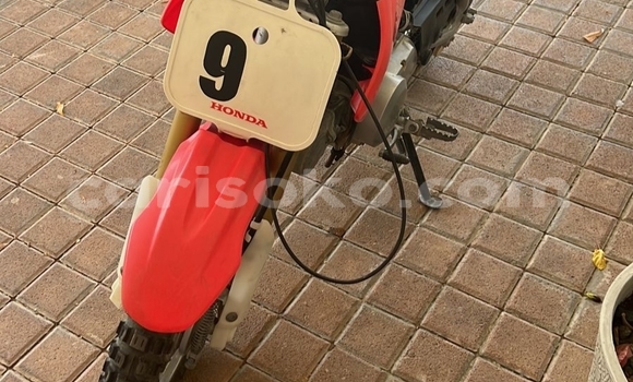Acheter Occasion Moto Honda CRF Rouge à Kigali, Rwanda Acheter Occasion Moto Honda CRF Rouge à Kigali, Rwanda