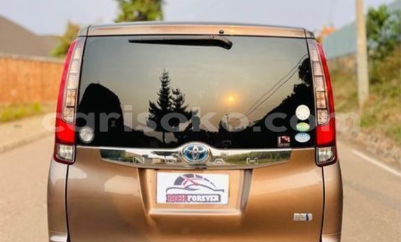 Buy Used Toyota Noah Brown Car in Kigali in Rwanda Buy Used Toyota Noah Brown Car in Kigali in Rwanda