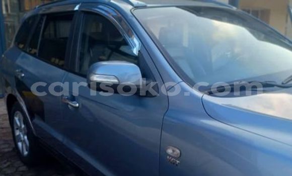 Acheter Occasion Voiture Hyundai Santa Fe Bleu à Kigali, Rwanda Acheter Occasion Voiture Hyundai Santa Fe Bleu à Kigali, Rwanda