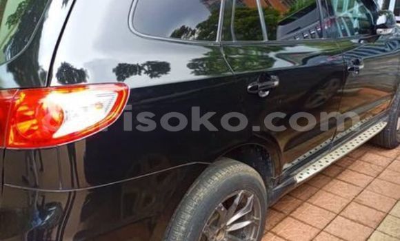 Acheter Occasion Voiture Hyundai Santa Fe Noir à Kigali, Rwanda Acheter Occasion Voiture Hyundai Santa Fe Noir à Kigali, Rwanda
