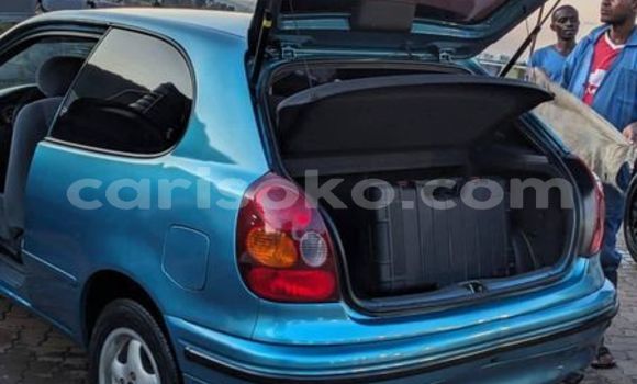 Acheter Occasion Voiture Toyota Corolla Bleu à Kigali, Rwanda Acheter Occasion Voiture Toyota Corolla Bleu à Kigali, Rwanda