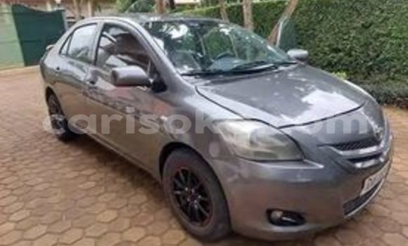 Acheter Occasion Voiture Toyota Yaris Gris à Kigali, Rwanda Acheter Occasion Voiture Toyota Yaris Gris à Kigali, Rwanda