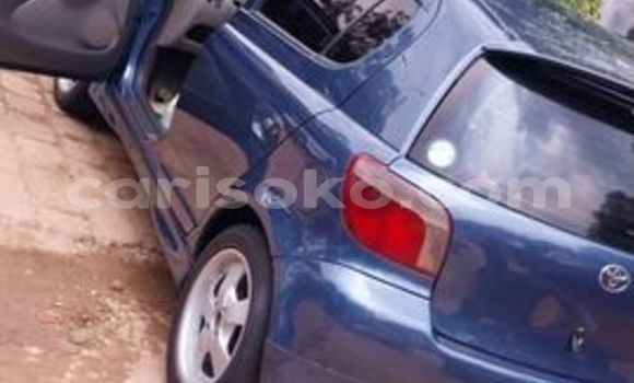 Acheter Occasion Voiture Toyota Vitz Bleu à Kigali, Rwanda Acheter Occasion Voiture Toyota Vitz Bleu à Kigali, Rwanda