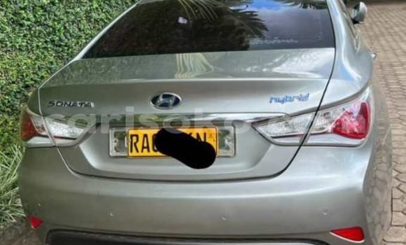 Sayi Na hannu Hyundai Sonata Gris Mota in Kigali a Rwanda Sayi Na hannu Hyundai Sonata Gris Mota in Kigali a Rwanda