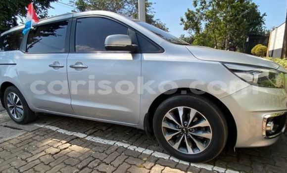 Sayi Na hannu Kia Carnival Autre Mota in Kigali a Rwanda Sayi Na hannu Kia Carnival Autre Mota in Kigali a Rwanda